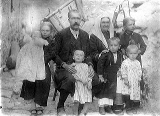 un-family8.jpg